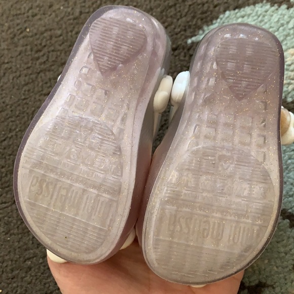 Mini Melissa size 5 unicorns - Picture 2 of 2